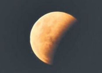 यो सालको एउटामात्र चन्द्रग्रहण शनिबार लाग्ने