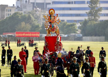 नेपाली सेनाले गर्‍यो फूलपाती बढाइँ