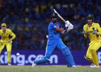 विश्वकप क्रिकेट : भारतद्वारा अष्ट्रेलिया ६ विकेटले पराजित