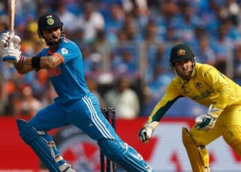 अष्ट्रेलियालाई विश्वकप जित्न २४१ रनको लक्ष्य