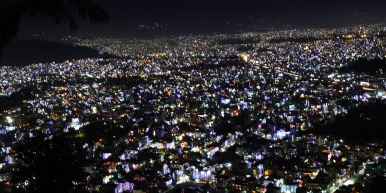 लक्ष्मी पूजाको दिन विद्युतकाे उच्च माग कति?, भारतर्फसमेत निर्यात