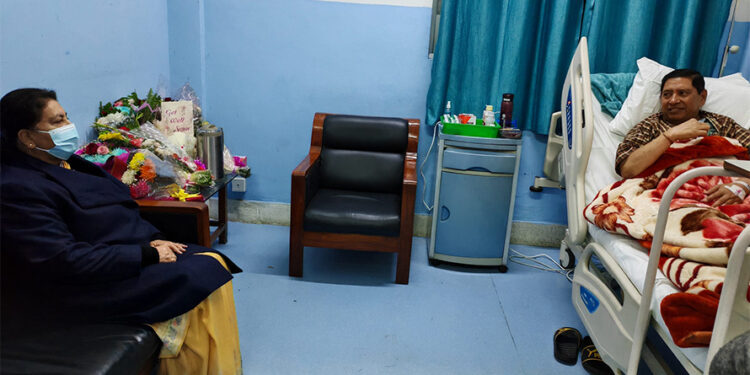 पूर्वराष्ट्रपति भण्डारीले भेटिन् गृहमन्त्री 