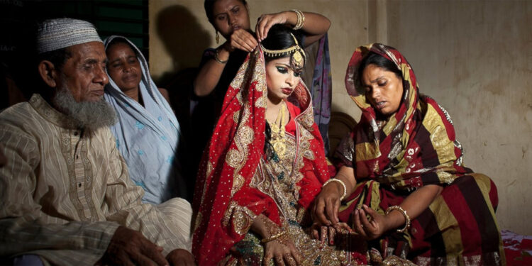 जलवायू परिवर्तनको असर : बंगलादेशमा बालविवाह ३९ प्रतिशतले वृद्धि