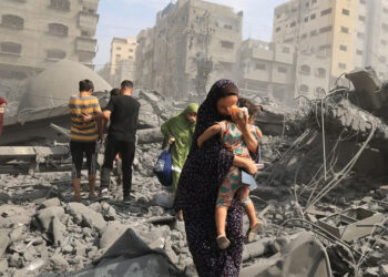 गाजास्थित शरणार्थी शिविरमा इजरायली हवाई आक्रमण, ७० जनाको मृत्यु